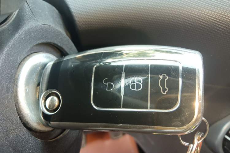 Used Ford Fiesta 2013 Hatchback 1.5L Automatic Fashion Edition Vehicle Key