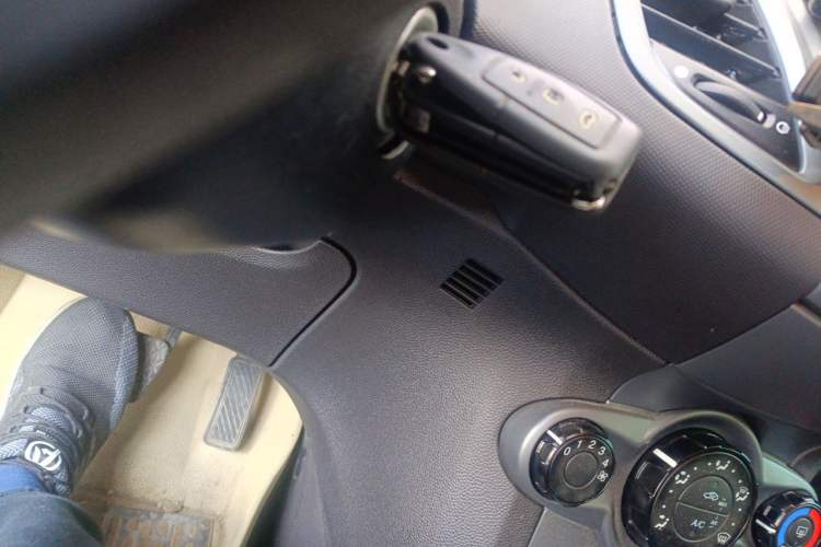 Used Ford Fiesta 2013 Hatchback 1.5L Automatic Fashion Edition Vehicle Key