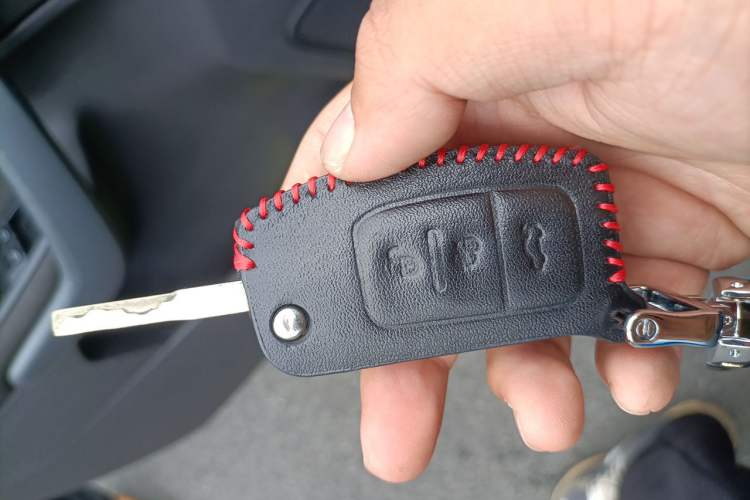 Used Ford Fiesta 2013 Hatchback 1.5L Automatic Fashion Edition Vehicle Key
