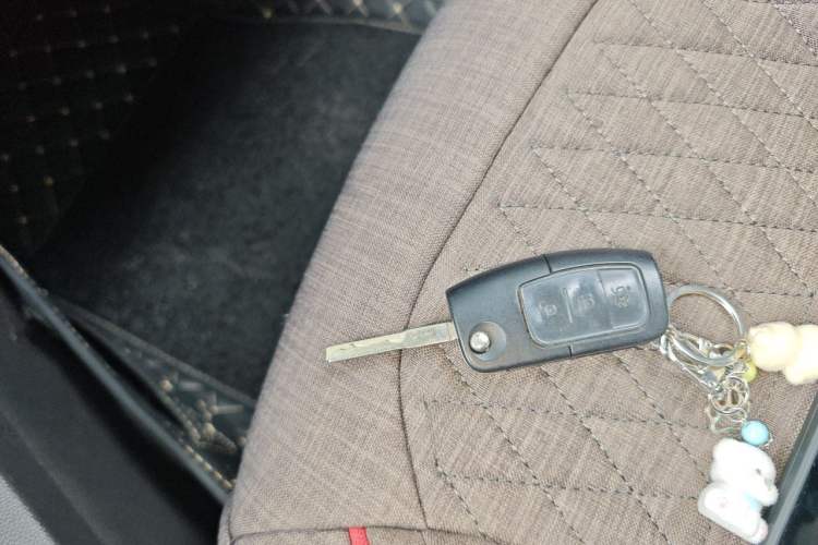 Used Ford Fiesta 2013 Sedan 1.5L Manual Fashion Edition Vehicle Key