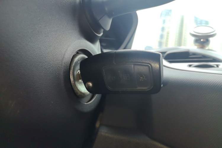 Used Ford Fiesta 2013 Hatchback 1.5L Manual Fashion Edition Vehicle Key