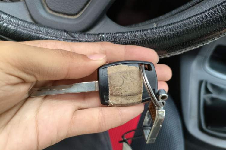 Used Ford Fiesta 2013 Hatchback 1.5L Manual Fashion Edition Vehicle Key