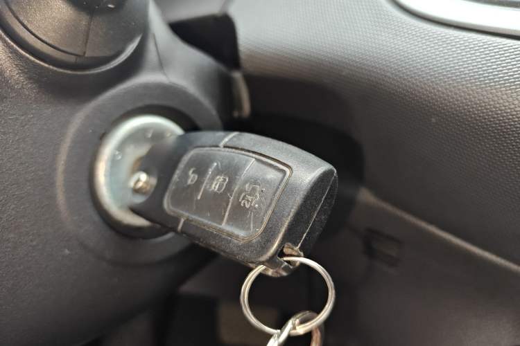 Used Ford Fiesta 2013 Hatchback 1.5L Automatic Fashion Edition Vehicle Key