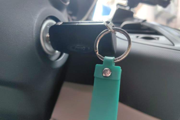 Used Ford Fiesta 2013 Sedan 1.5L Automatic Fashion Edition Vehicle Key