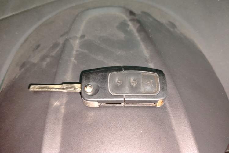 Used Ford Fiesta 2013 Hatchback 1.5L Automatic Fashion Edition Vehicle Key