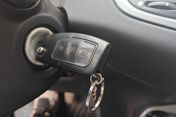 Used Ford Fiesta 2013 Hatchback 1.5L Manual Fashion Edition Vehicle Key