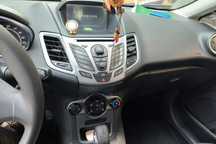 Used Ford Fiesta 2013 Hatchback 1.5L Automatic Fashion Edition Audio And AC Panel