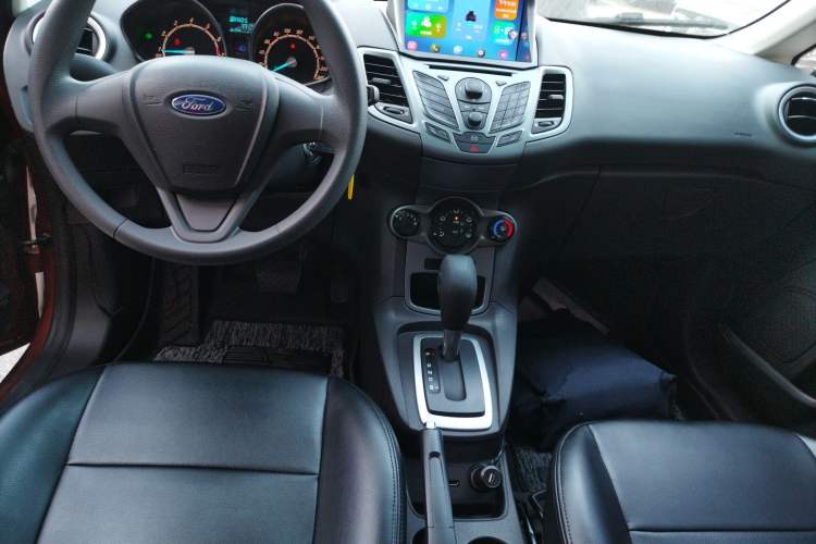 Used Ford Fiesta 2013 Hatchback 1.5L Automatic Fashion Edition Audio And AC Panel