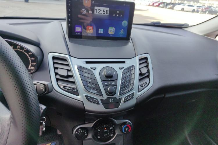 Used Ford Fiesta 2013 Hatchback 1.5L Automatic Fashion Edition Audio And AC Panel