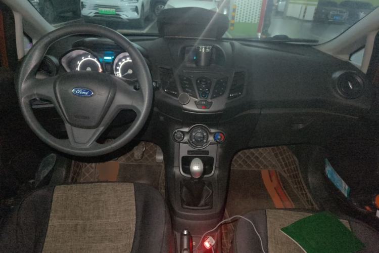 Used Ford Fiesta 2013 Hatchback 1.5L Manual Fashion Edition Center Console