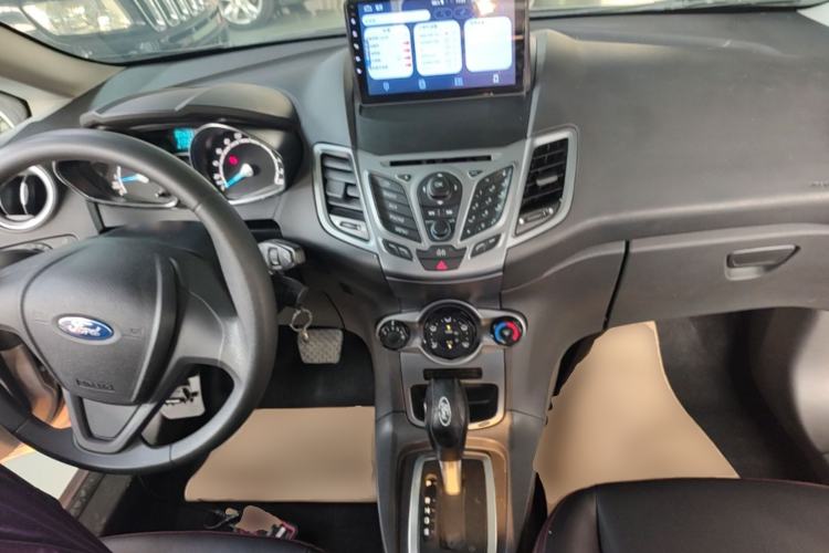Used Ford Fiesta 2013 Hatchback 1.5L Automatic Prestige Model Center Console