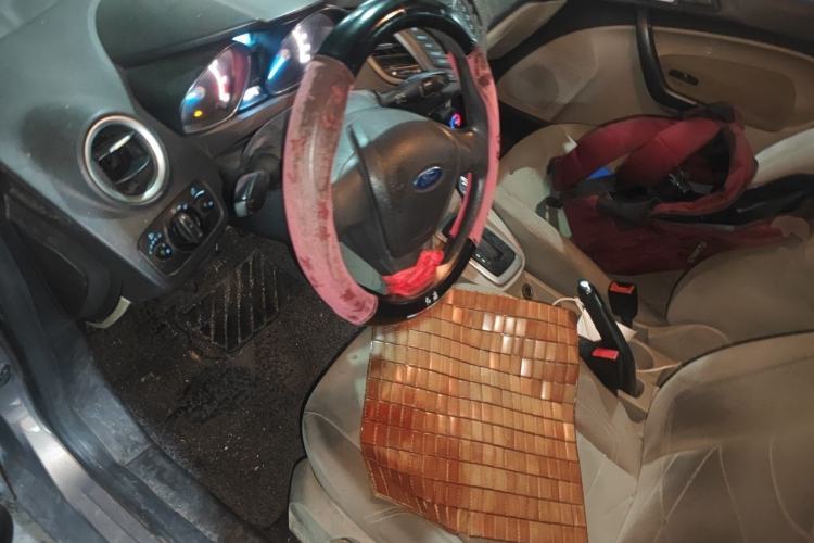 Used Ford Fiesta 2013 Sedan 1.5L Automatic Fashion Edition Driver Seat
