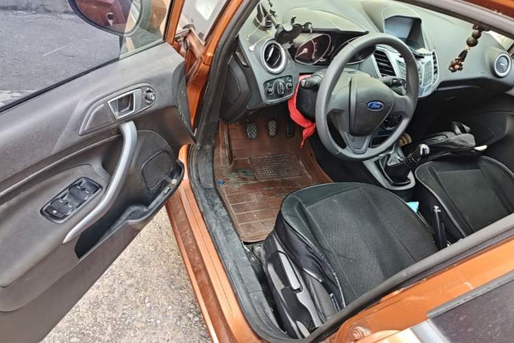 Used Ford Fiesta 2013 Hatchback 1.5L Manual Fashion Edition Driver Seat