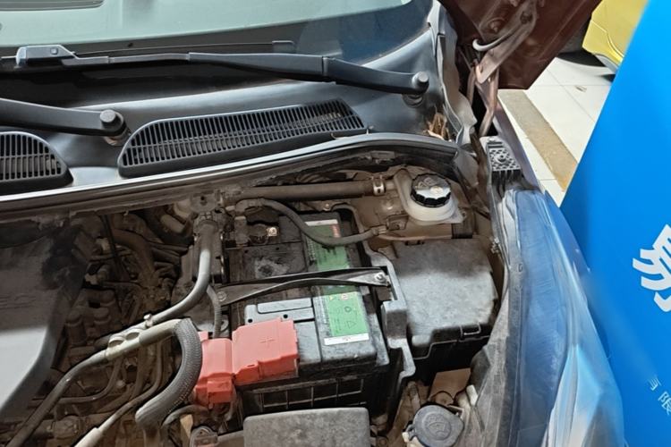 Used Ford Fiesta 2013 Sedan 1.5L Automatic Fashion Edition Engine Bay Left