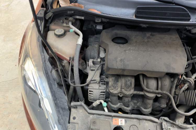 Used Ford Fiesta 2013 Hatchback 1.5L Automatic Fashion Edition Engine Bay Right