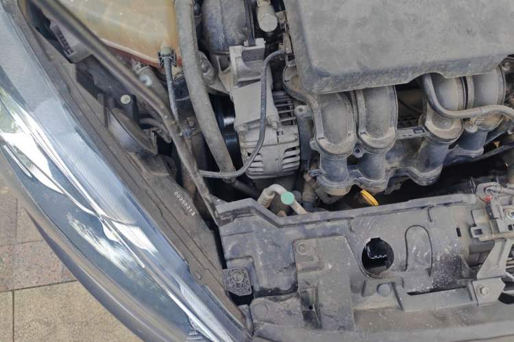 Used Ford Fiesta 2013 Sedan 1.5L Manual Fashion Edition Engine Bay Right