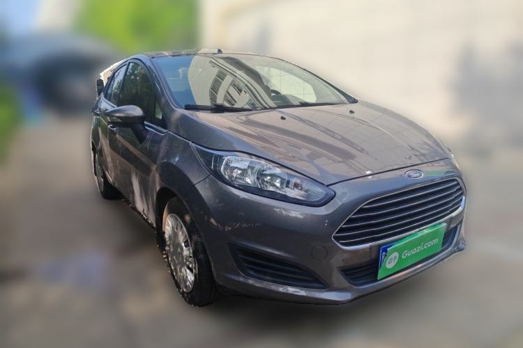 Used Ford Fiesta 2013 Sedan 1.5L Manual Fashion Edition Front Right 45 Deg
