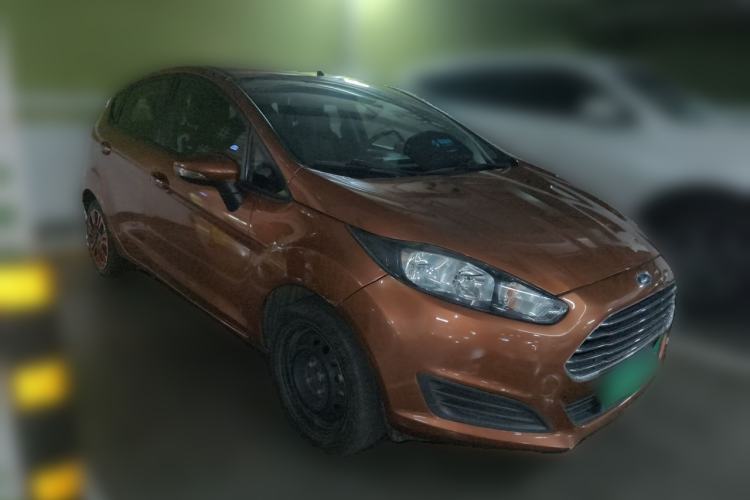 Used Ford Fiesta 2013 Hatchback 1.5L Manual Fashion Edition Front Right 45 Deg