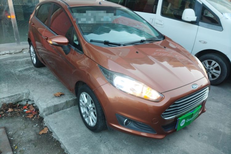 Used Ford Fiesta 2013 Hatchback 1.5L Automatic Fashion Edition Front Right 45 Deg