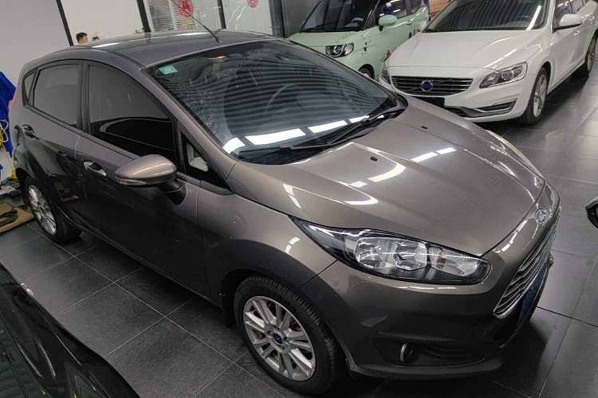 Used Ford Fiesta 2013 Hatchback 1.5L Automatic Fashion Edition Front Right 45 Deg