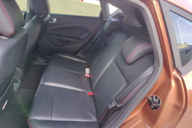 Used Ford Fiesta 2013 Hatchback 1.5L Automatic Fashion Edition Interior 1
