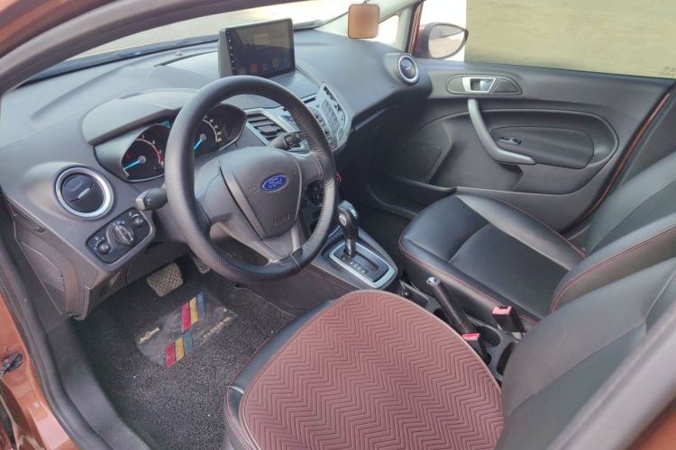 Used Ford Fiesta 2013 Hatchback 1.5L Automatic Fashion Edition Interior 4