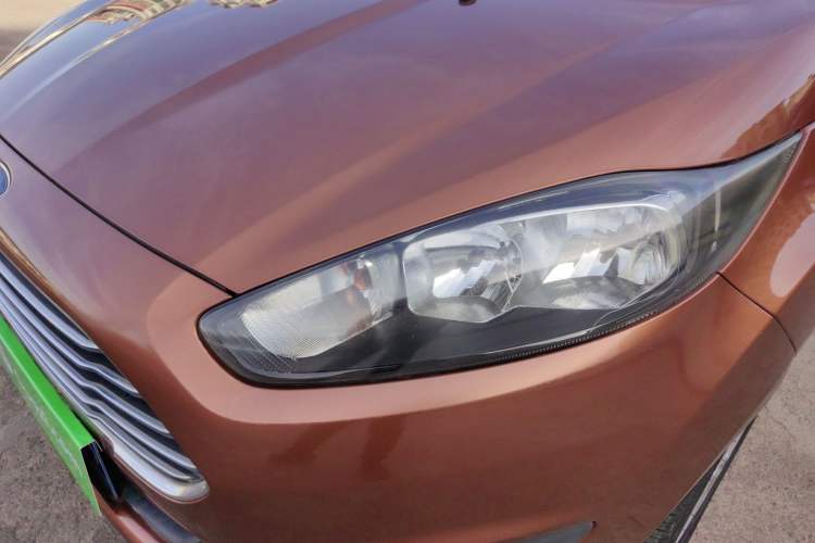 Used Ford Fiesta 2013 Hatchback 1.5L Automatic Fashion Edition Left Front Headlight