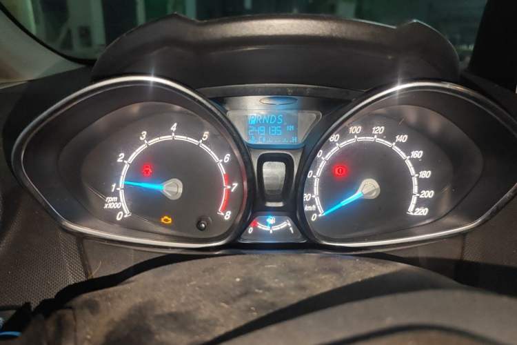 Used Ford Fiesta 2013 Sedan 1.5L Automatic Fashion Edition Odometer Close Up
