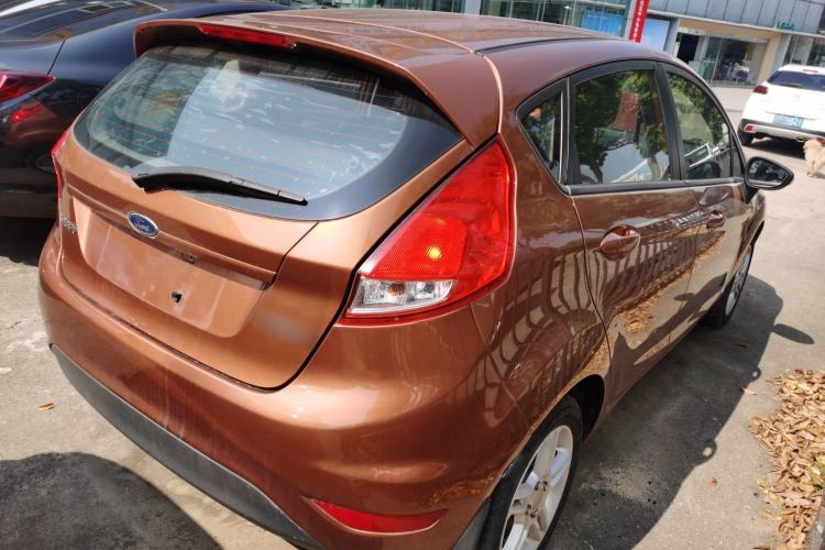 Used Ford Fiesta 2013 Hatchback 1.5L Manual Fashion Edition Rear Right 45 Deg