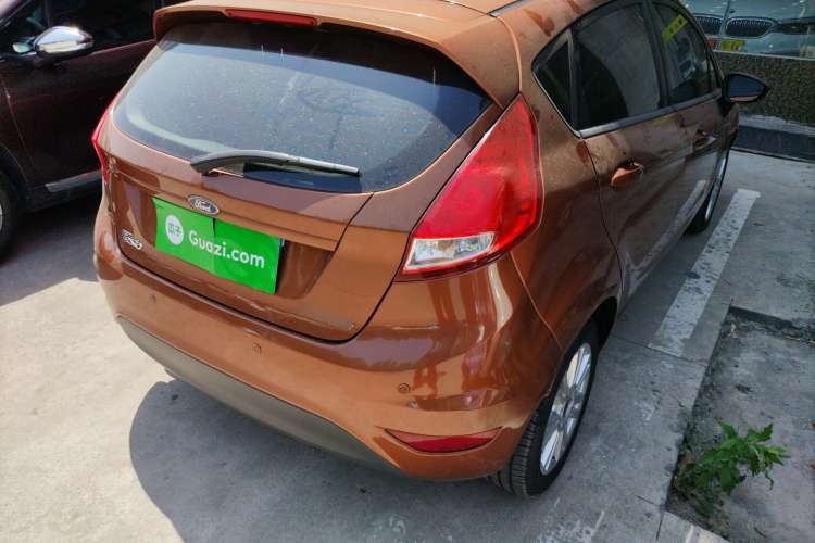 Used Ford Fiesta 2013 Hatchback 1.5L Automatic Fashion Edition Rear Right 45 Deg