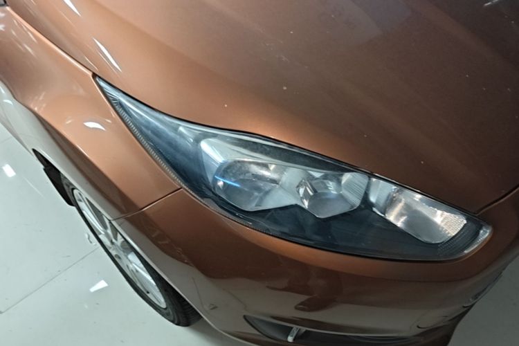 Used Ford Fiesta 2013 Sedan 1.5L Automatic Fashion Edition Right Front Headlight