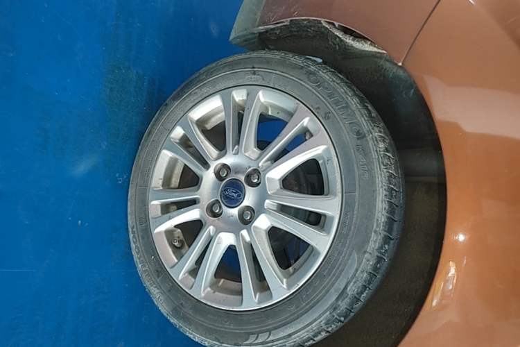 Used Ford Fiesta 2013 Sedan 1.5L Automatic Prestige Model Right Rear Wheel Hub