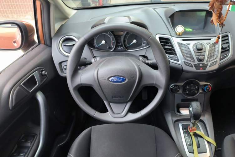 Used Ford Fiesta 2013 Hatchback 1.5L Automatic Fashion Edition Steering Wheel