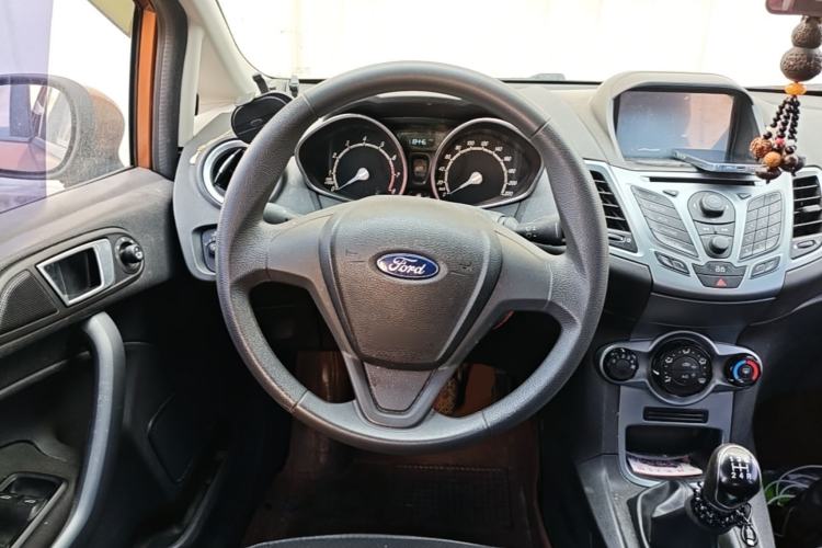 Used Ford Fiesta 2013 Hatchback 1.5L Manual Fashion Edition Steering Wheel