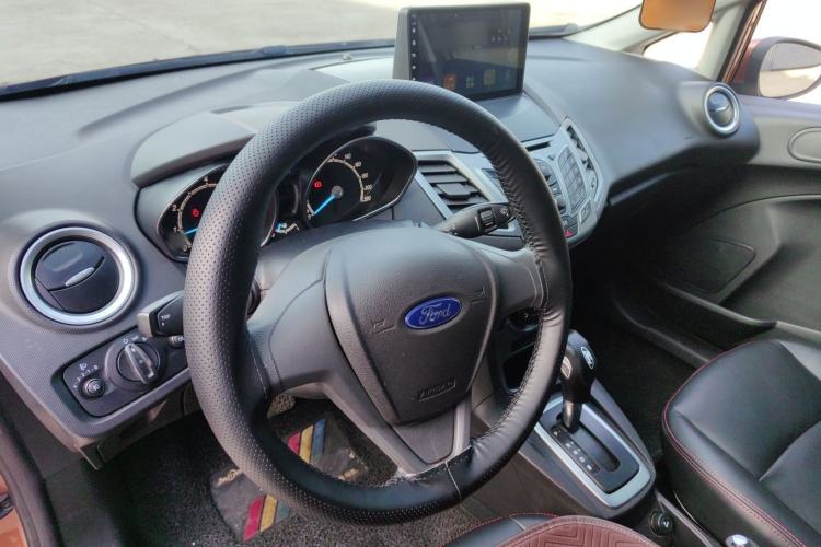 Used Ford Fiesta 2013 Hatchback 1.5L Automatic Fashion Edition Steering Wheel
