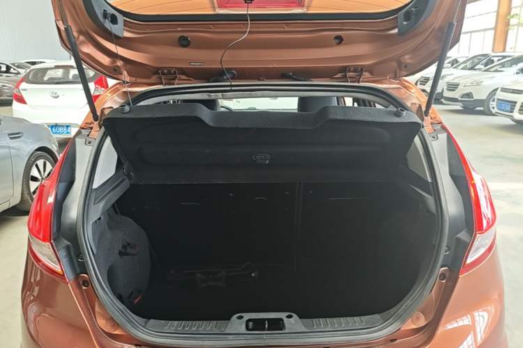 Used Ford Fiesta 2013 Hatchback 1.5L Automatic Fashion Edition Trunk
