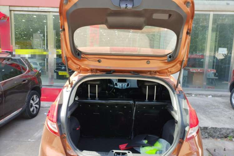 Used Ford Fiesta 2013 Hatchback 1.5L Automatic Fashion Edition Trunk