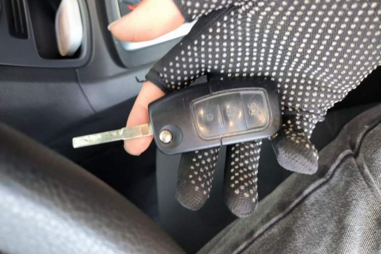 Used Ford Fiesta 2013 Hatchback 1.5L Automatic Fashion Edition Vehicle Key