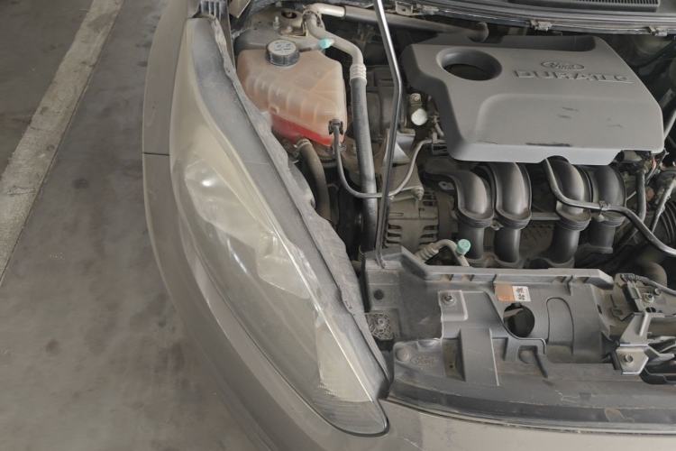 Used Ford Fiesta 2013 Sedan 1.5L Manual Fashion Edition Engine Bay Right