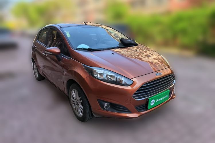 Used Ford Fiesta 2013 Hatchback 1.5L Automatic Fashion Edition Front Right 45 Deg