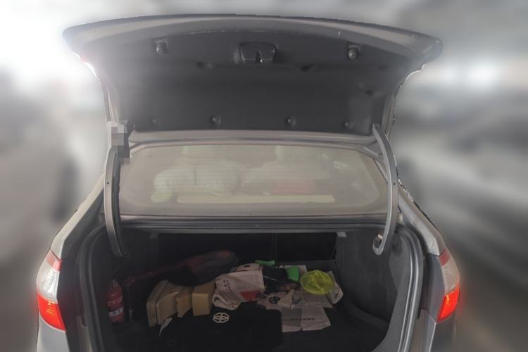 Used Ford Fiesta 2013 Sedan 1.5L Manual Fashion Edition Trunk