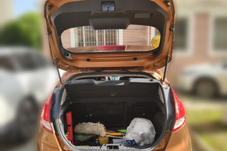 Used Ford Fiesta 2013 Hatchback 1.5L Automatic Fashion Edition Trunk