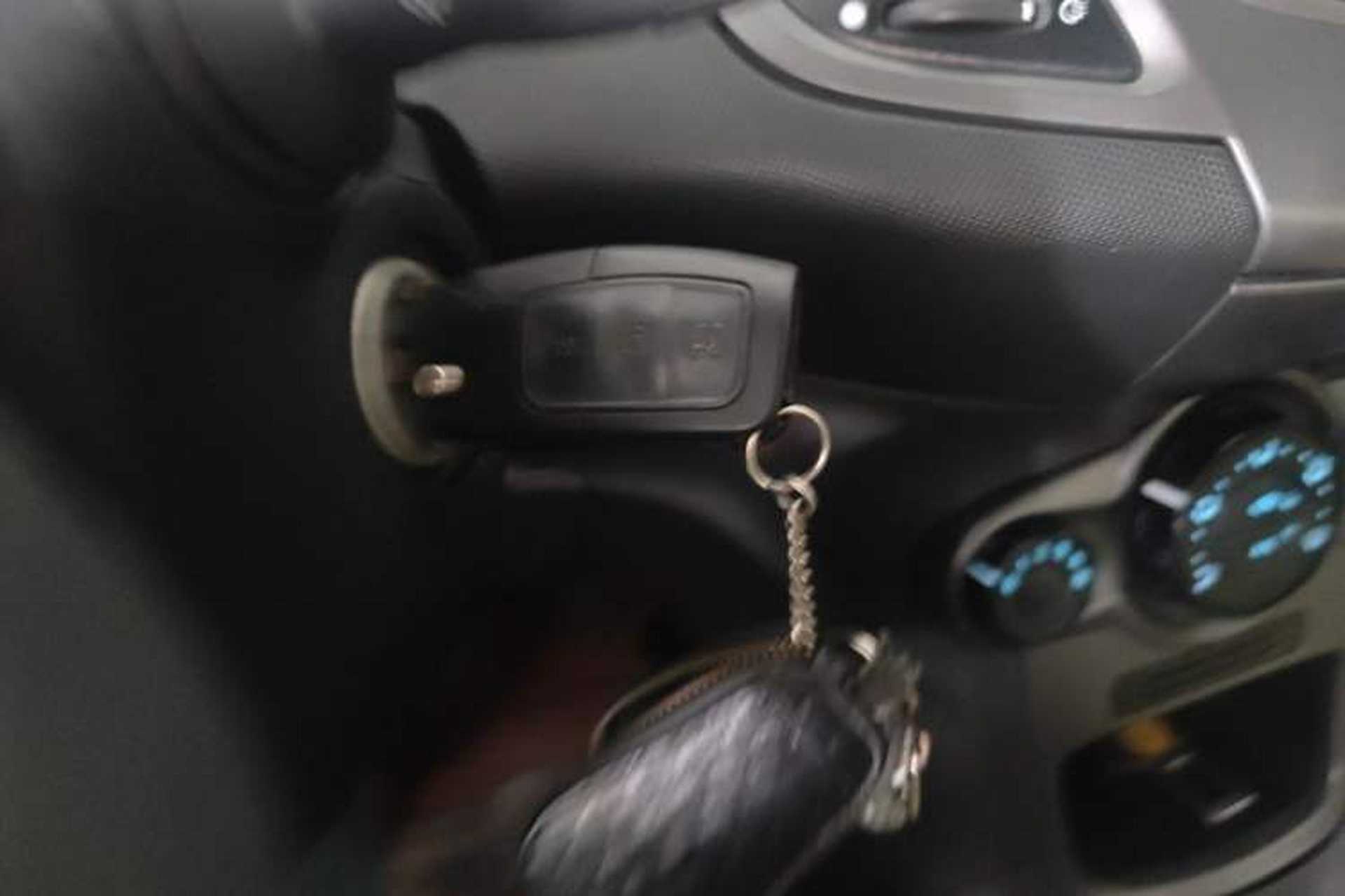 Used Ford Fiesta 2013 Sedan 1.5L Manual Fashion Edition Vehicle Key