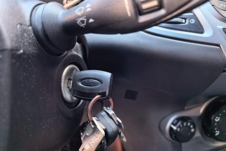 Used Ford Fiesta 2013 Hatchback 1.5L Automatic Fashion Edition Vehicle Key
