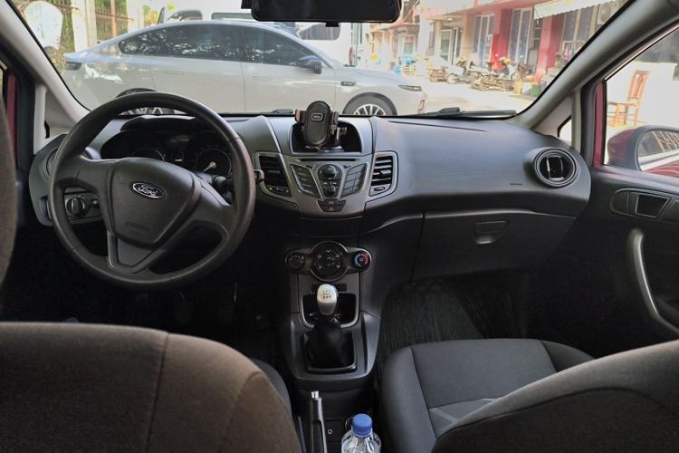 Used Ford Fiesta 2013 Hatchback 1.5L Manual Fashion Edition Center Console