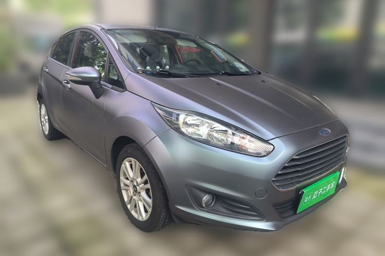 Used Ford Fiesta 2013 Hatchback 1.5L Automatic Fashion Edition Front Right 45 Deg