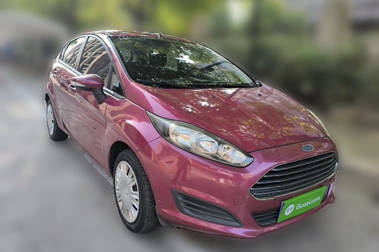 Used Ford Fiesta 2013 Hatchback 1.5L Manual Fashion Edition Front Right 45 Deg