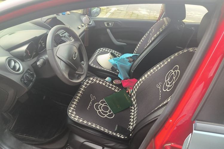 Used Ford Fiesta 2013 Hatchback 1.5L Automatic Fashion Edition Left Front Seat