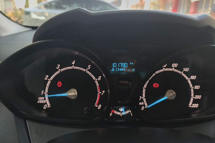 Used Ford Fiesta 2013 Hatchback 1.5L Manual Fashion Edition Odometer Close Up