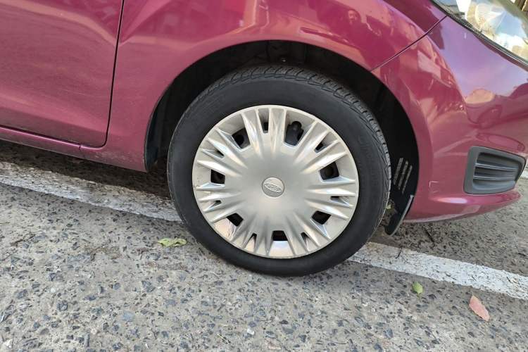 Used Ford Fiesta 2013 Hatchback 1.5L Manual Fashion Edition Right Front Wheel Hub